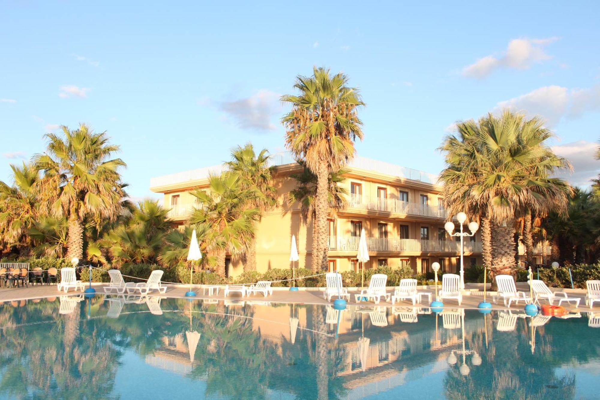 Dioscuri Bay Palace Hotel San Leone Exterior photo